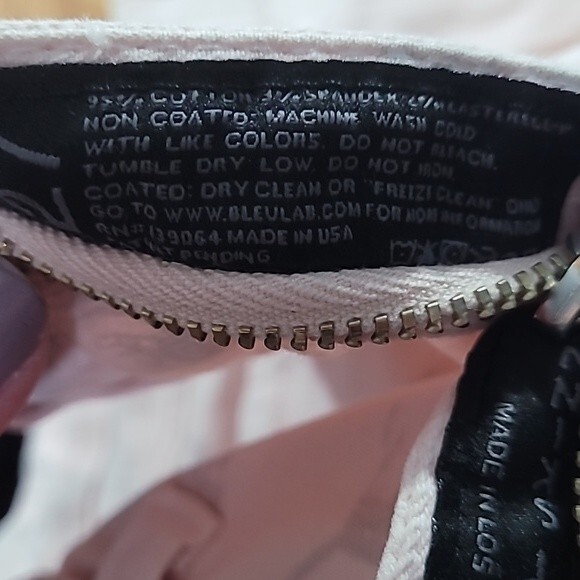 BLEULAB 8 Pocket Pink and Gray Feather Print Reversible Skinny Jeans. Size 27. - Picture 15 of 15